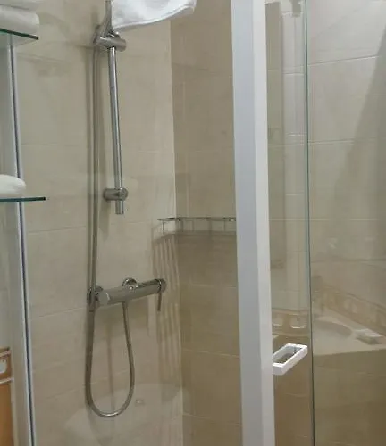 Amona Teresa Guest house