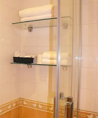 Amona Teresa 圣塞瓦斯蒂安