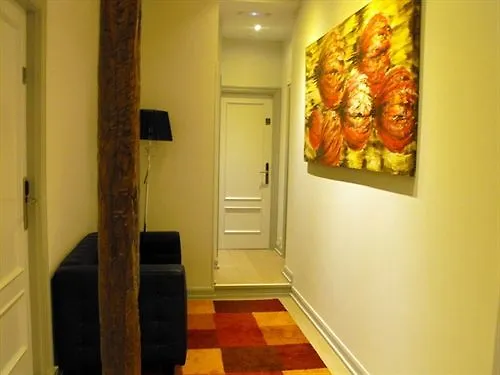 בית הארחה Amona Teresa 2*